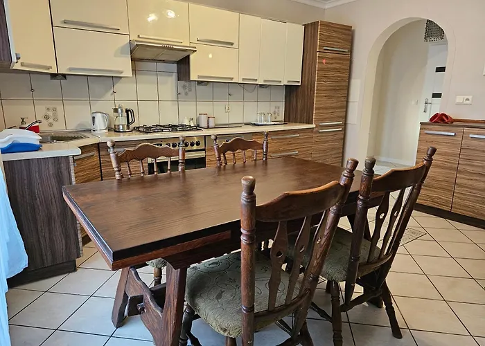 Han/Misafirhane Rozany