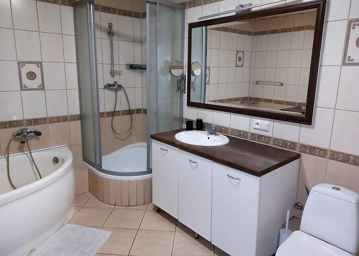 Han/Misafirhane Rozany